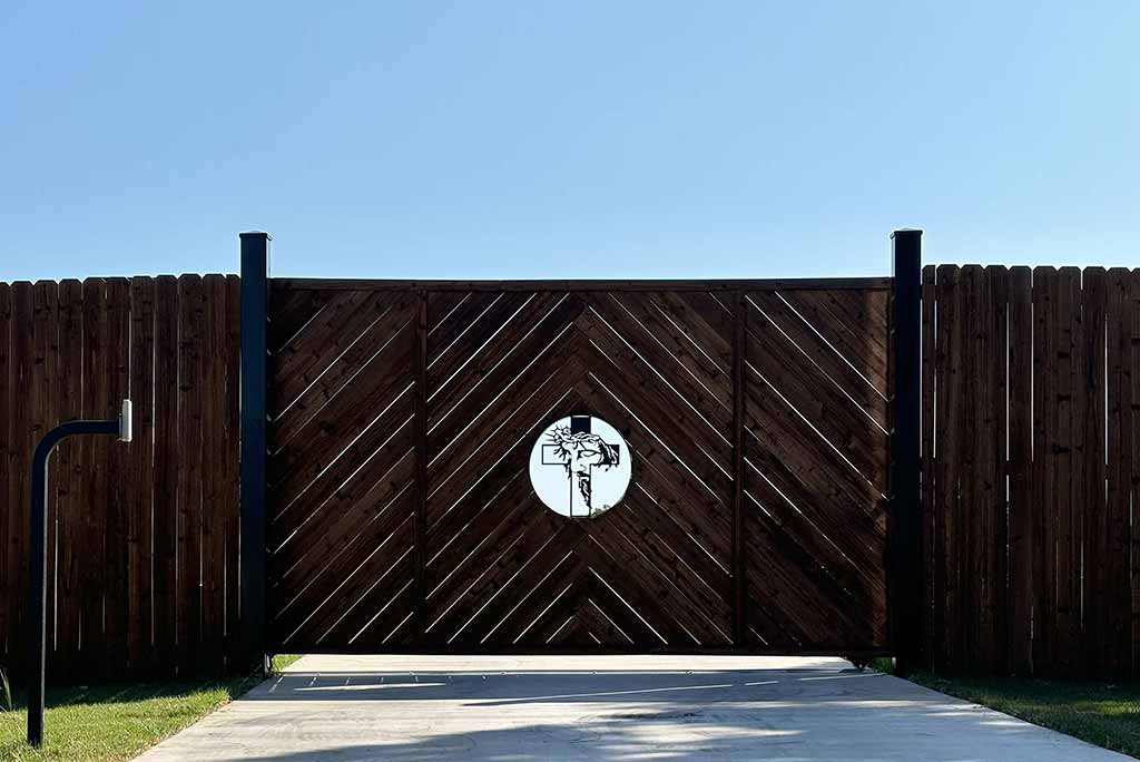 Residential Ranch Automatic Gate Openers Installed In Weatherford TX